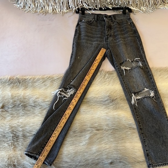 URBAN OUTFITTERS Black Jeans BDG 23 SLIM STRAIGHT High Waisted Holy Distressed - Picture 10 of 15